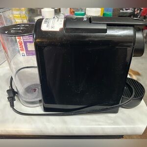 De'Longhi Nespresso Essenza Mini EN85.B